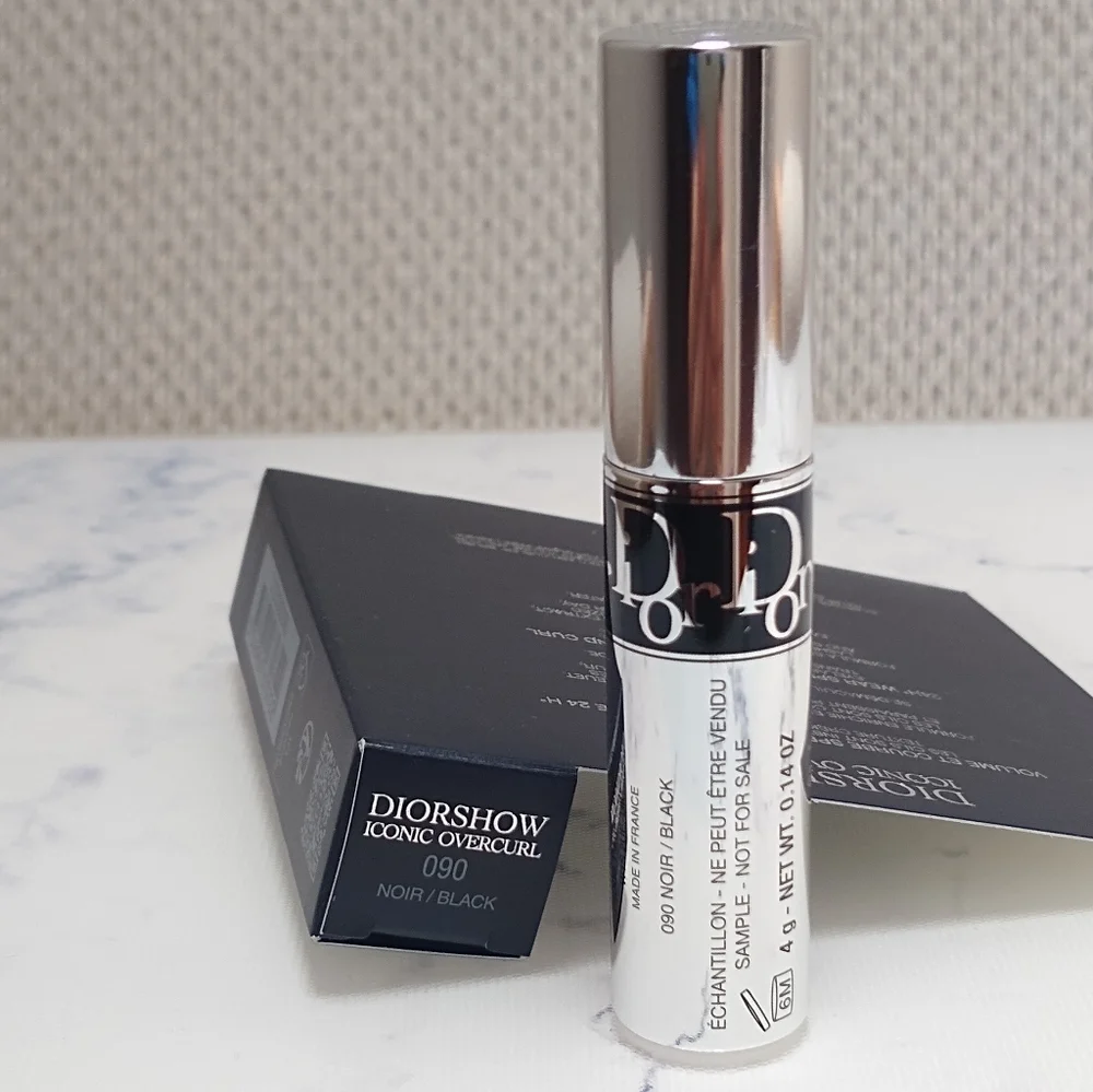 Dior Diorshow Iconic Overcurl Mascara Mini Travel Size in 090 Black